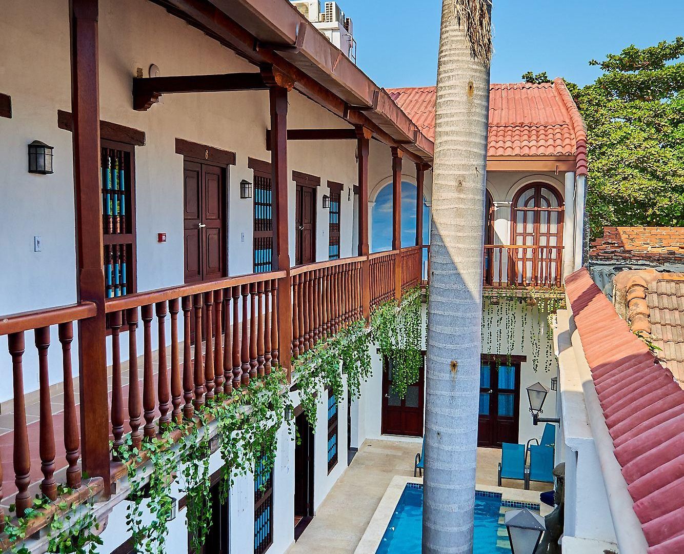 Legends Hotel 3*