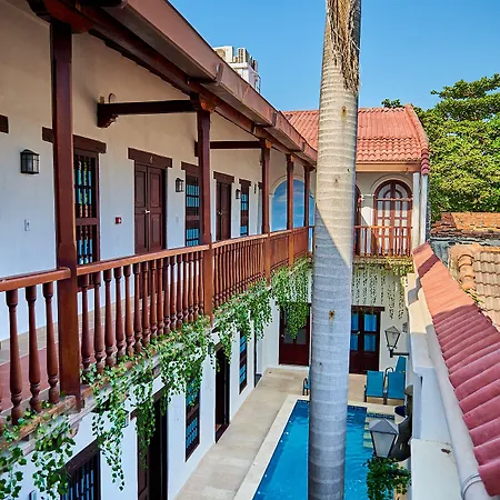 Legends Hotel 3*