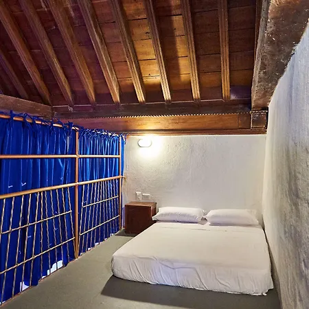 Hotel Legends 3*