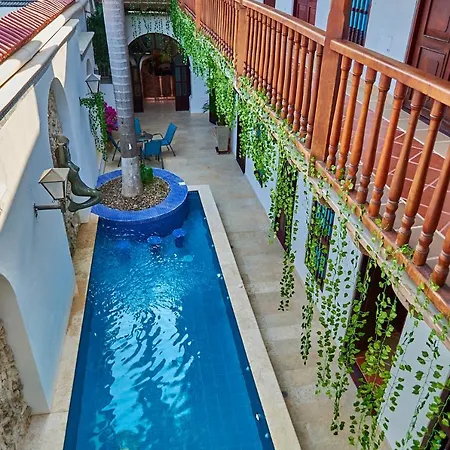 Legends Hotel 3*