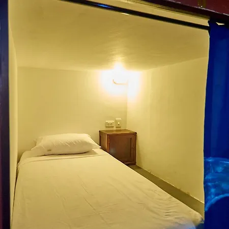 Legends Hotel 3*