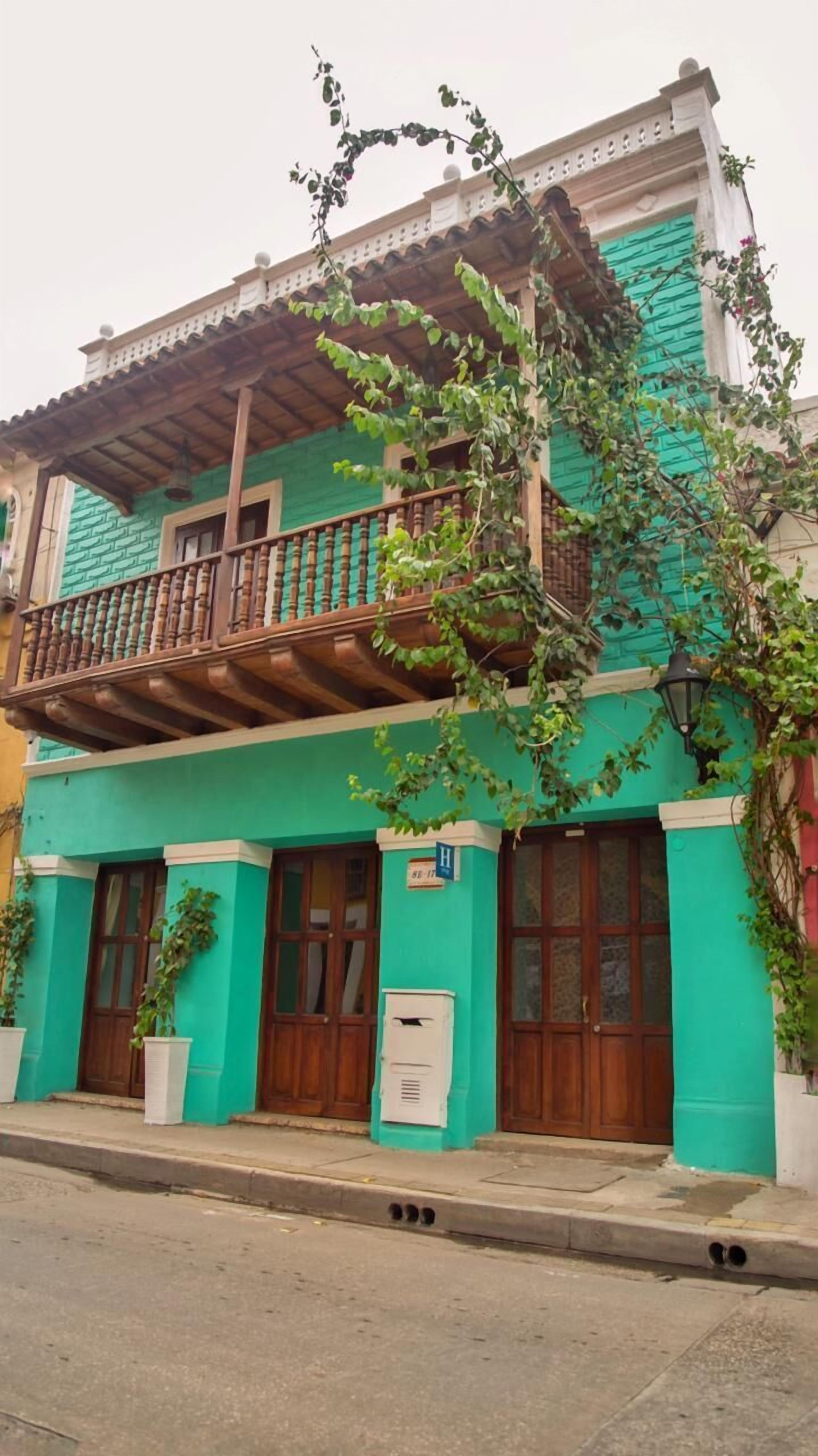 Legends Hotel 3*